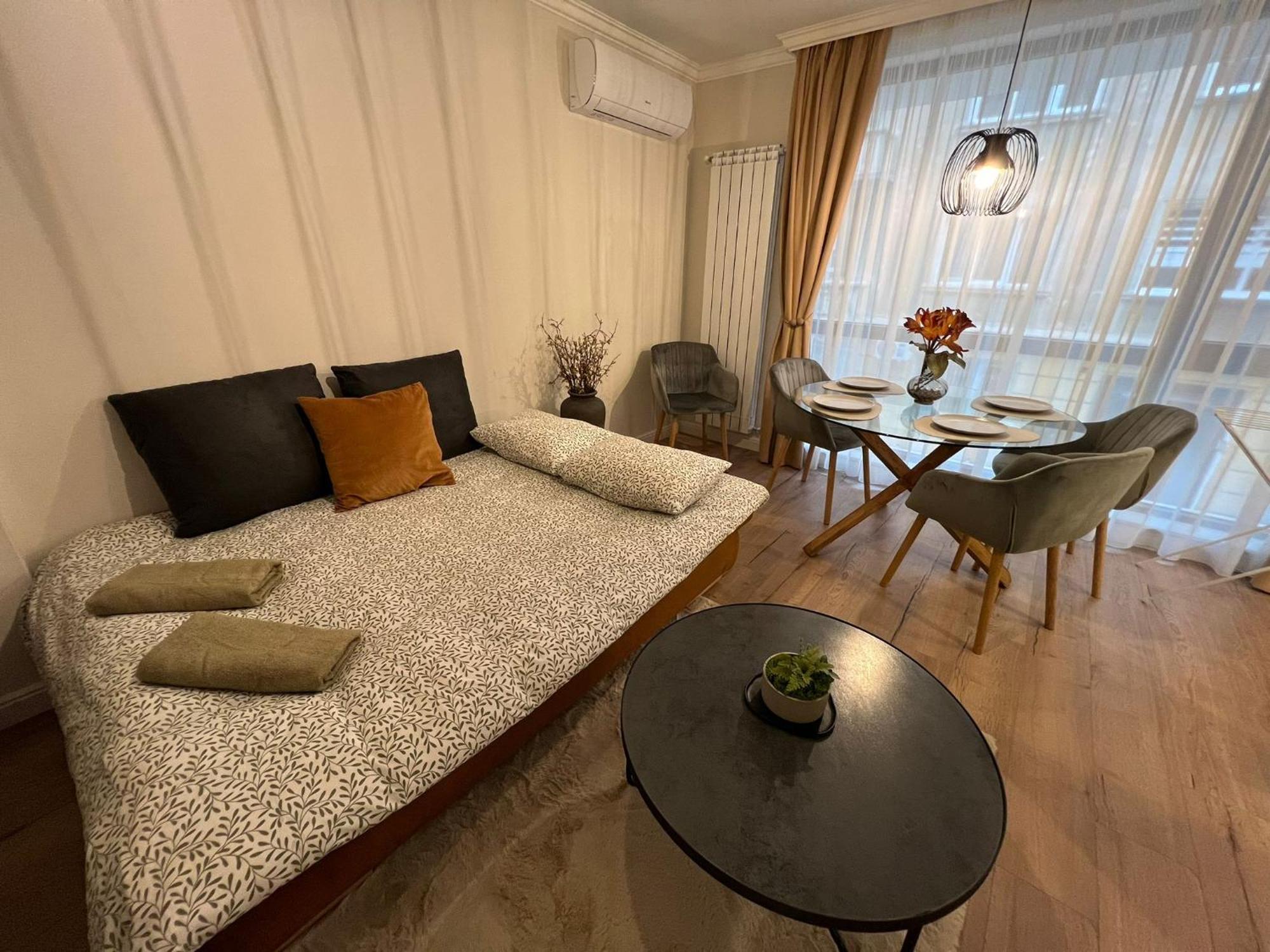Elements Stylish 1bdr W High Speed Wifi And Work Space * Sofia